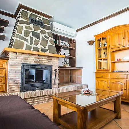 El Cano Villa *